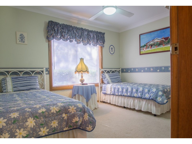 11 Alder Street, Forbes NSW 2871