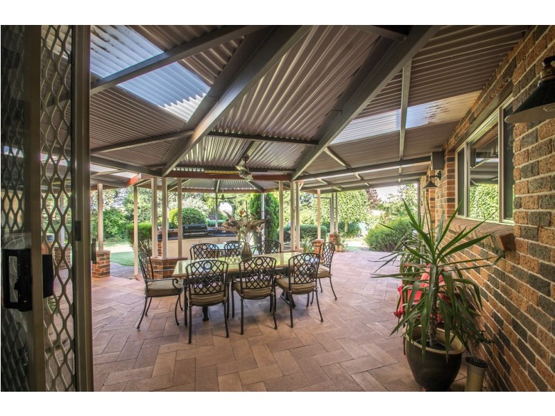 11 Alder Street, Forbes NSW 2871