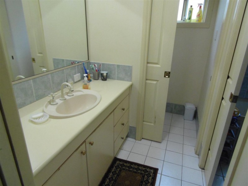 10 Highland Avenue, Parkes NSW 2870