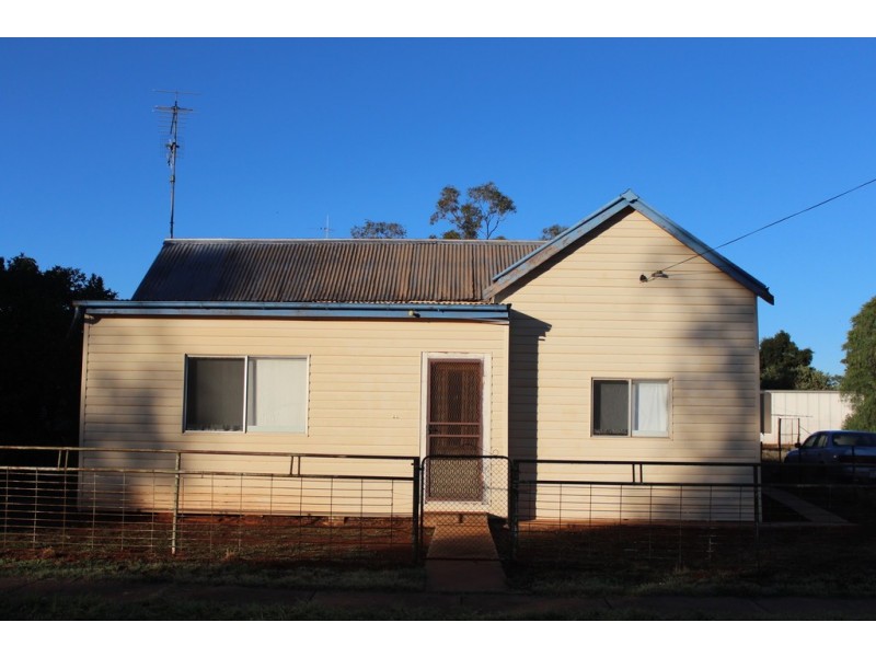 22 Cargelligo Street, Tullibigeal NSW 2669