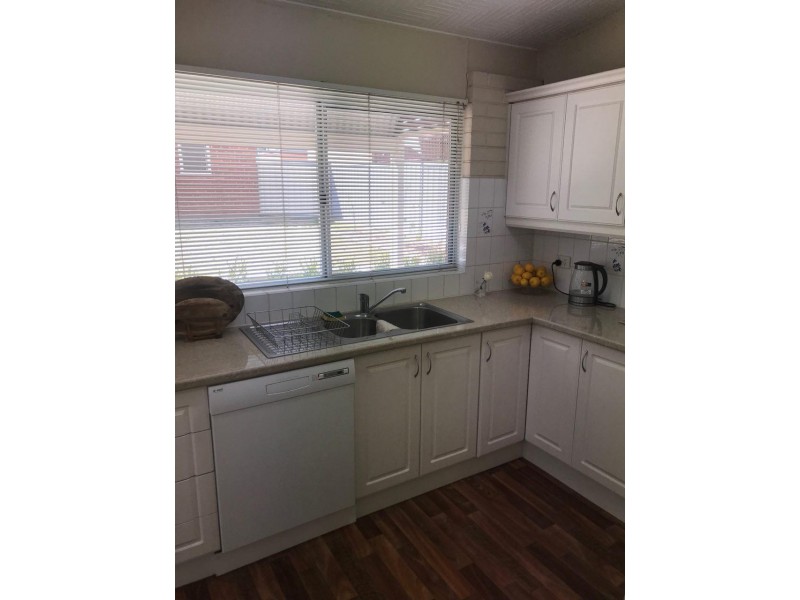 50 Orange Street, Parkes NSW 2870