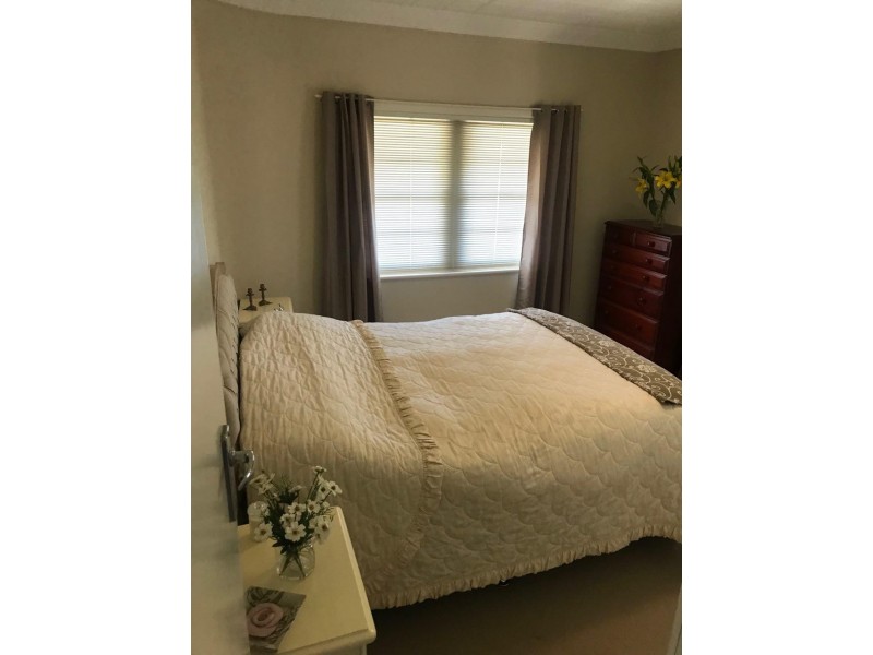 50 Orange Street, Parkes NSW 2870