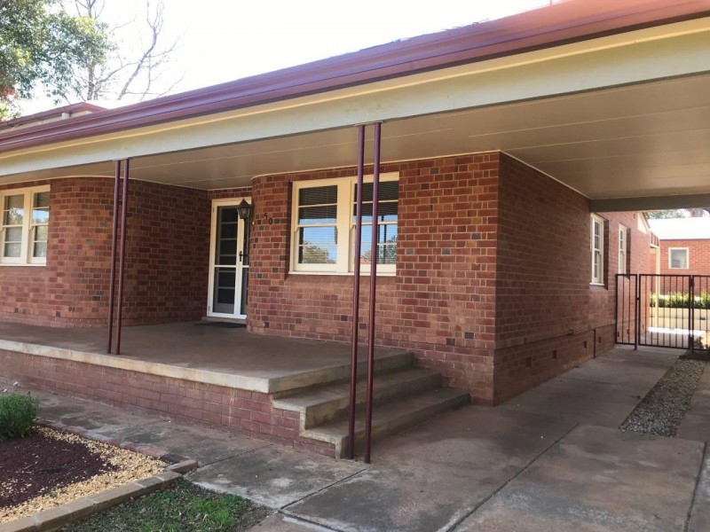 50 Orange Street, Parkes NSW 2870