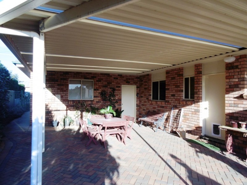 18 Dalley Street, Parkes NSW 2870