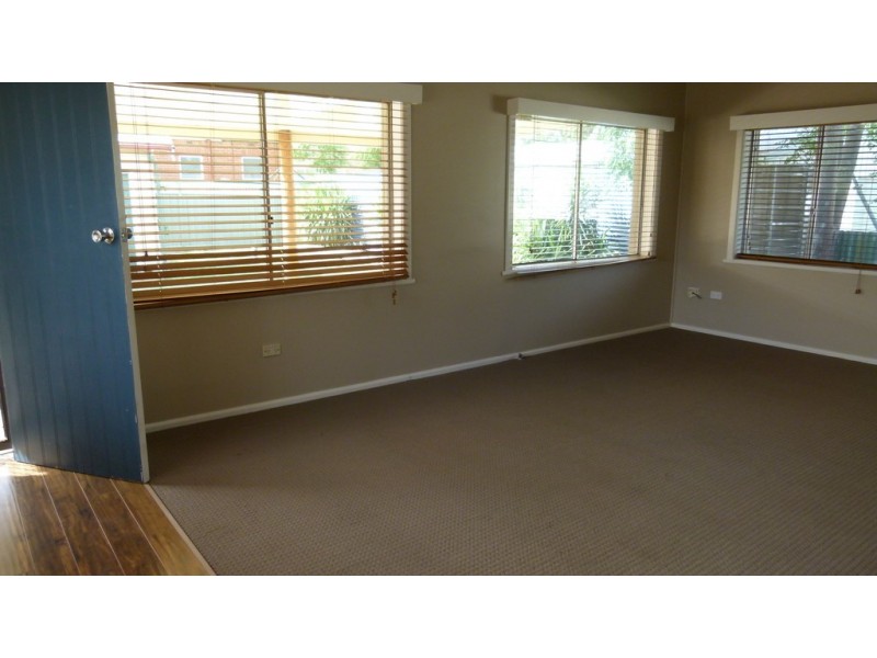 74 Farrand Street, Forbes NSW 2871