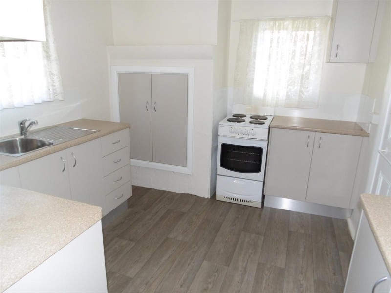 114-116 Clarinda Street, Parkes NSW 2870