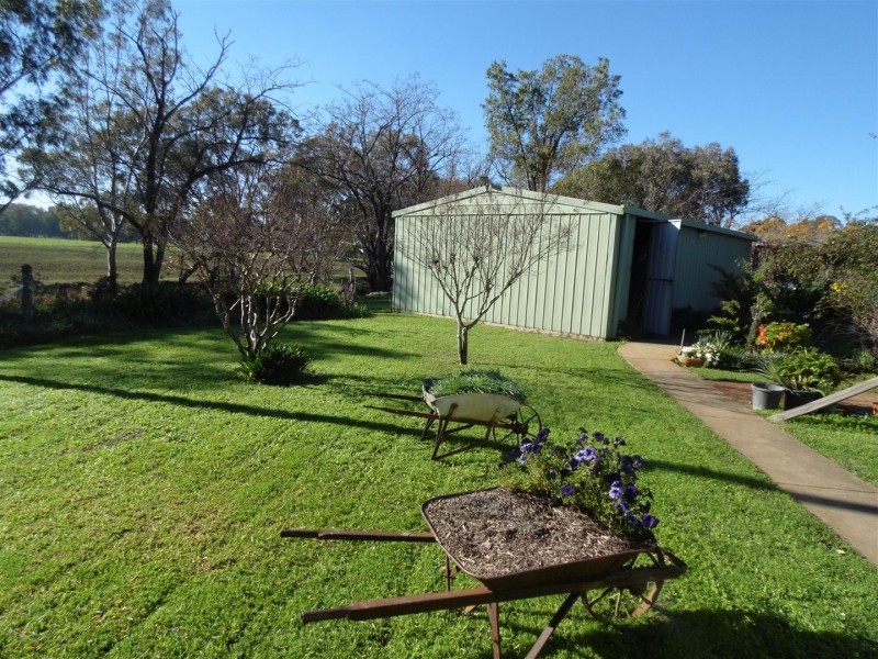 8834 Henry Parkes Way, Parkes NSW 2870