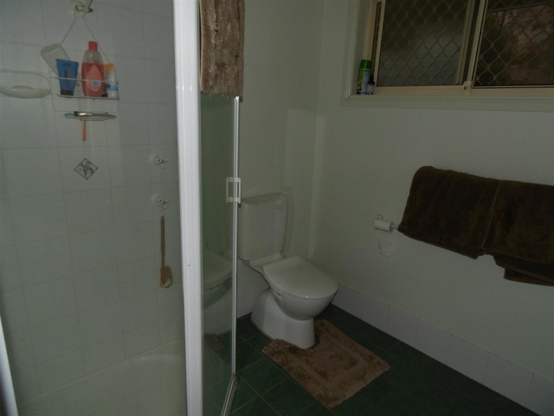8 Valley View Place, Parkes NSW 2870