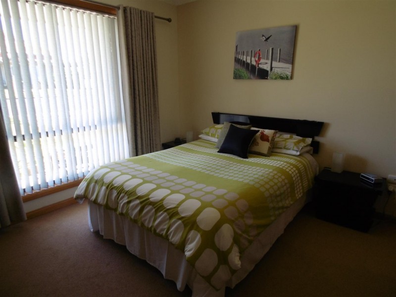6 Talbot Street, Parkes NSW 2870