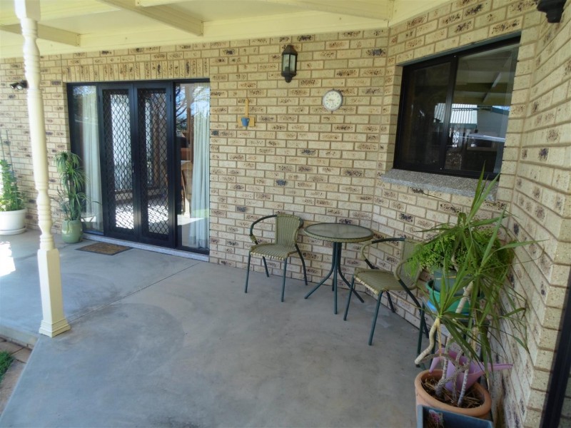 6 Talbot Street, Parkes NSW 2870