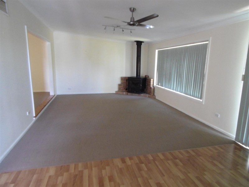 3 Waratah Street, Parkes NSW 2870