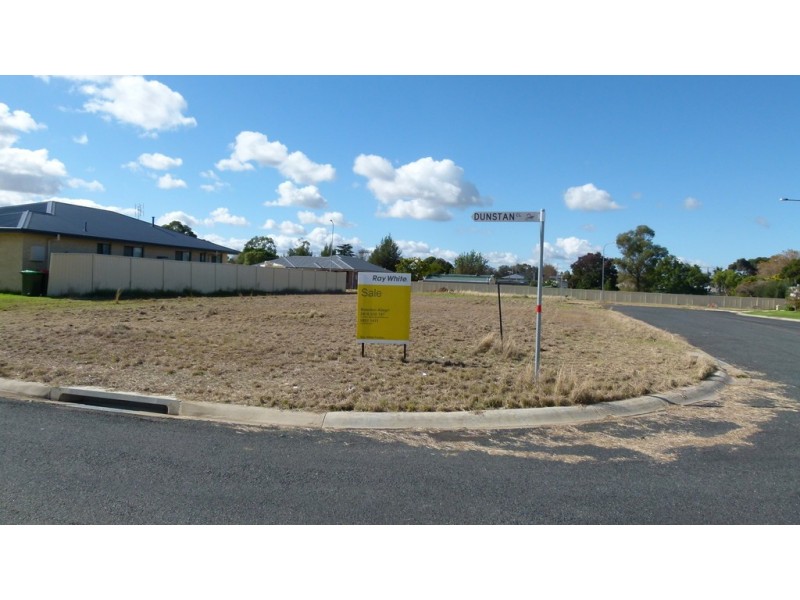 2 Dunstan close, Forbes NSW 2871