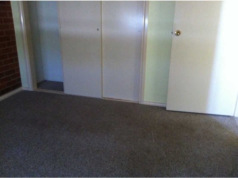 2/35a Cecile, Parkes NSW 2870