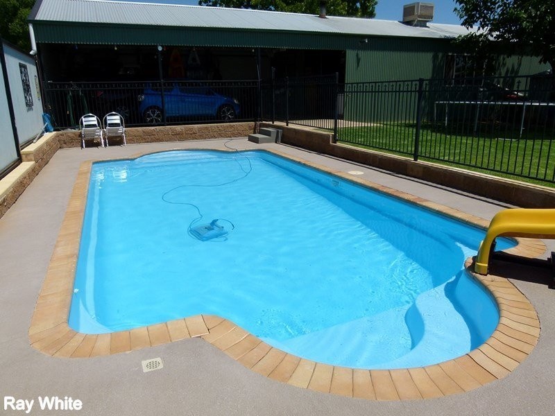 85 Ferry Street, Forbes NSW 2871