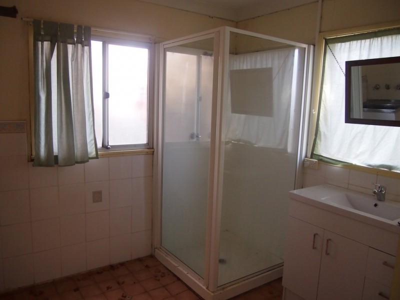 85 Clarinda, Parkes NSW 2870