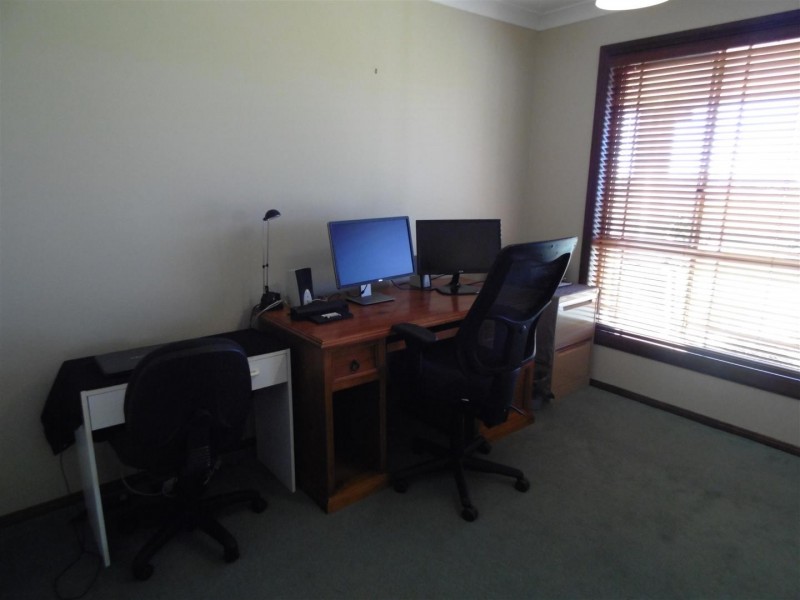 50 Noble Road, Parkes NSW 2870