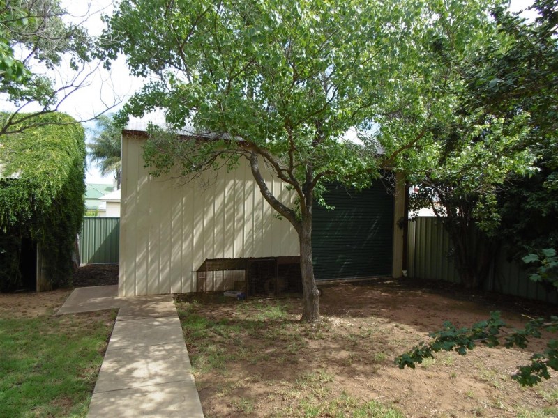 31 Elizabeth Street, Parkes NSW 2870