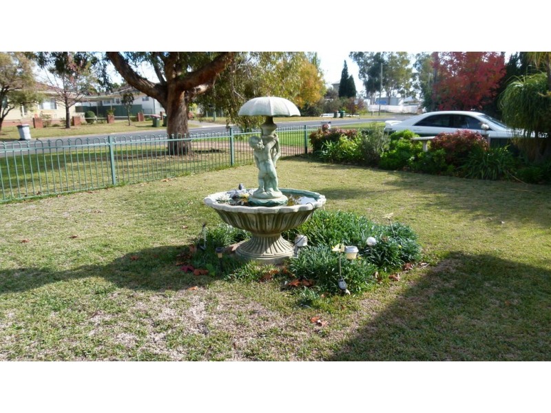 110 Flint Street, Forbes NSW 2871