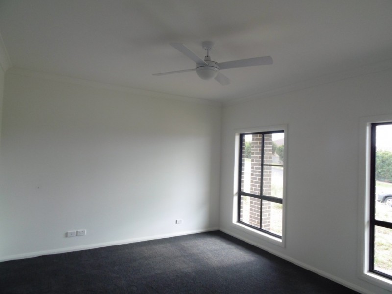 35 Medlyn Street, Parkes NSW 2870