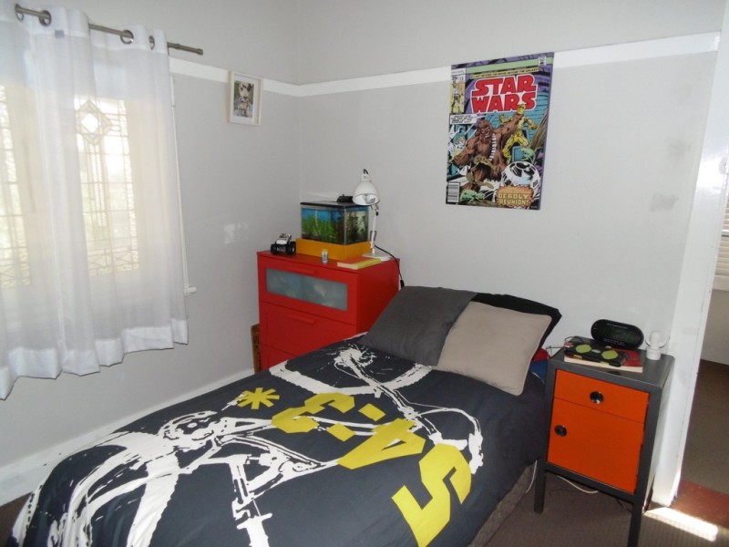 5 Bollinger Street, Parkes NSW 2870
