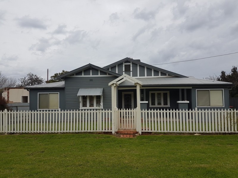13 Wambat Street, Forbes NSW 2871
