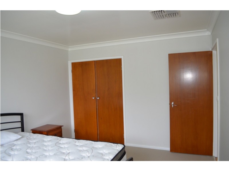 8 Mcgregor, Condobolin NSW 2877