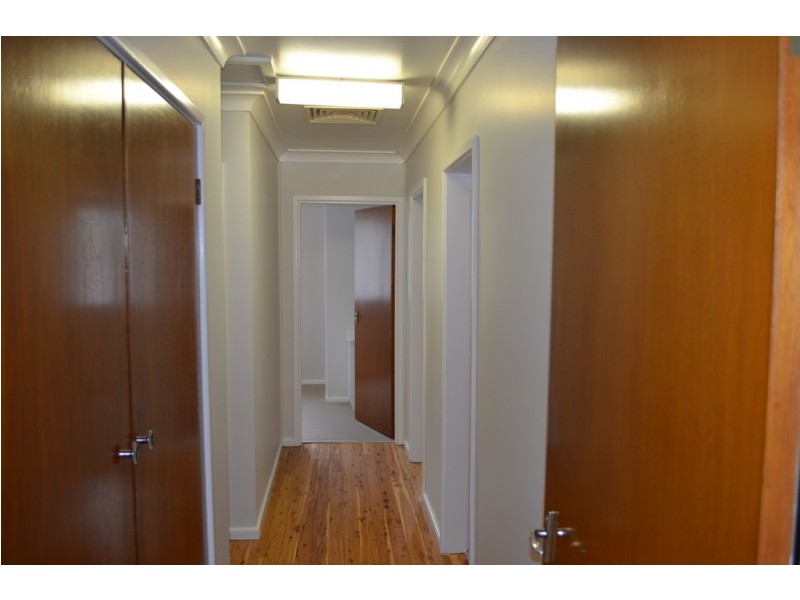 8 Mcgregor, Condobolin NSW 2877