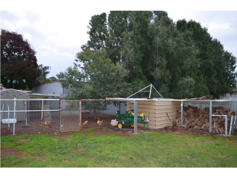 14 Whiley Street, Condobolin NSW 2877