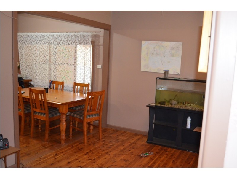 14 Whiley Street, Condobolin NSW 2877