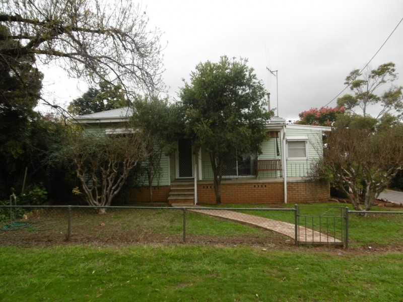 51 Thornbury Street, Parkes NSW 2870
