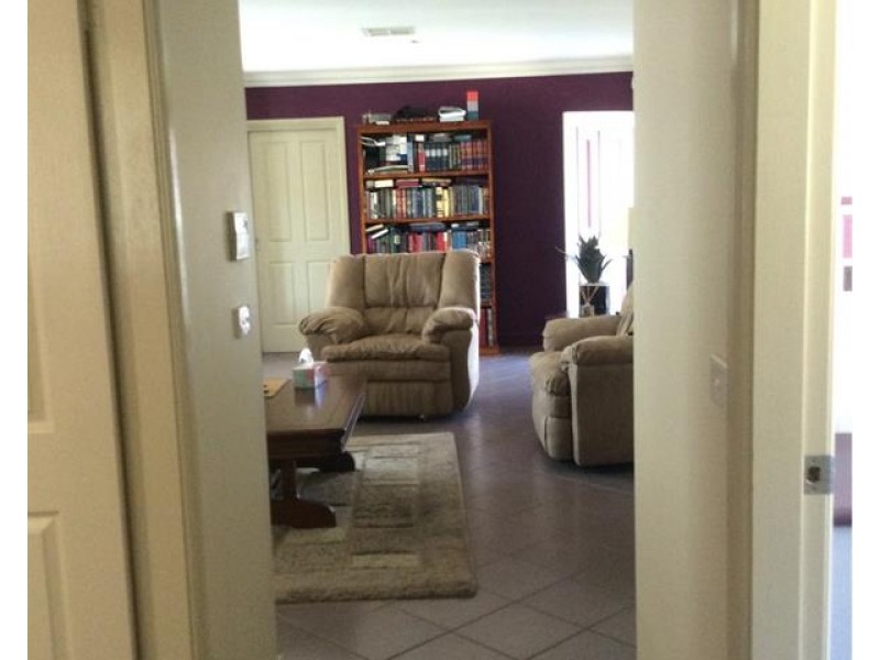 6/44 Brolgan Road, Parkes NSW 2870