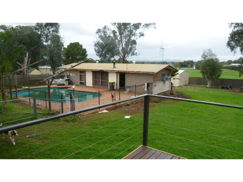 225 Farnell Street, Forbes NSW 2871