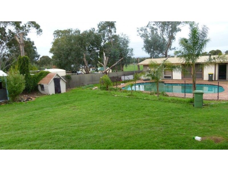 225 Farnell Street, Forbes NSW 2871