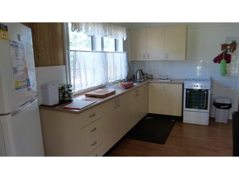 2 Conridge Street, Forbes NSW 2871