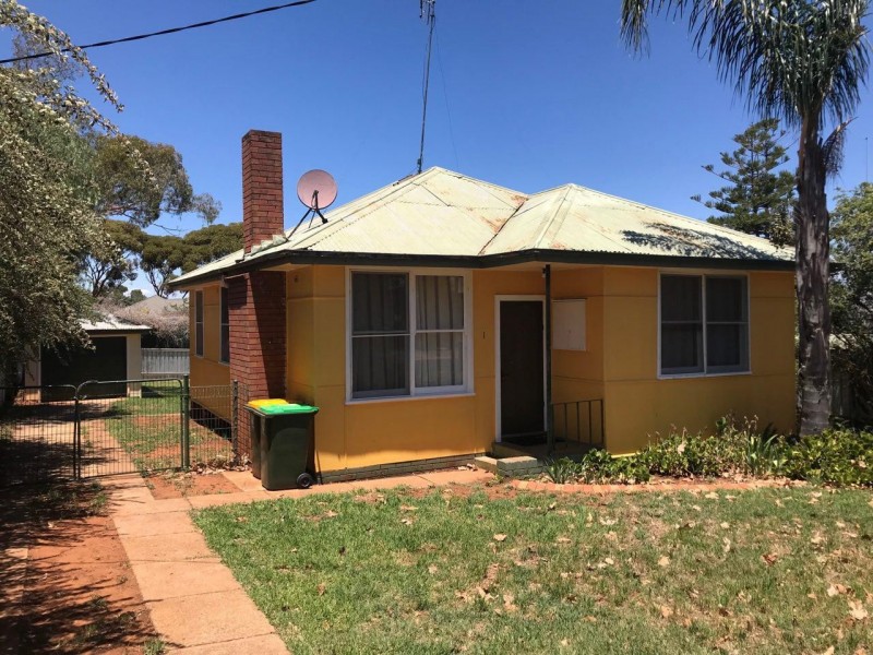 1 Gallop Avenue, Parkes NSW 2870