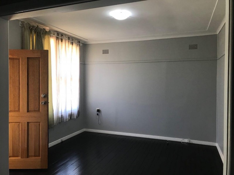 1 Gallop Avenue, Parkes NSW 2870