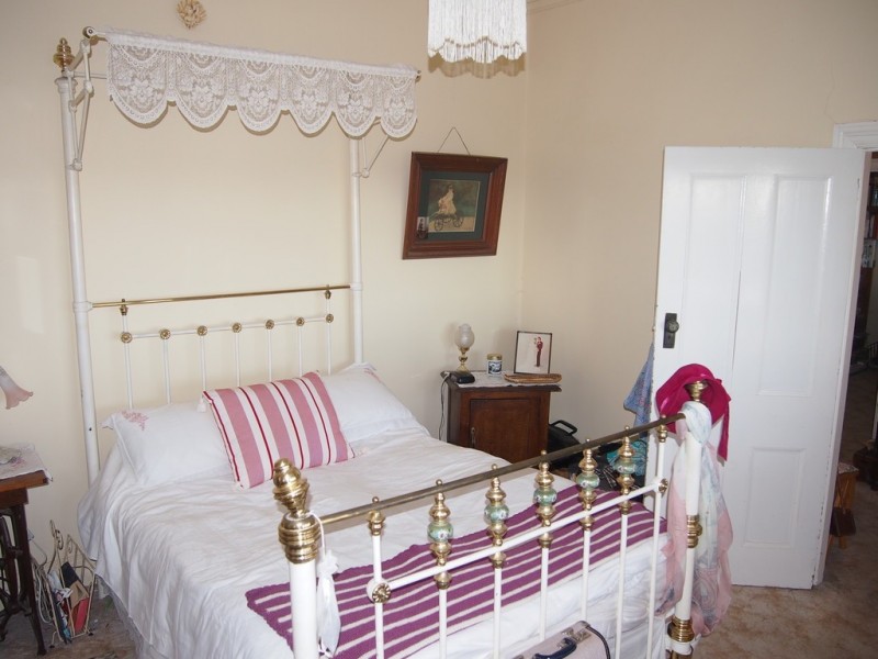 27 Currajong Street, Parkes NSW 2870