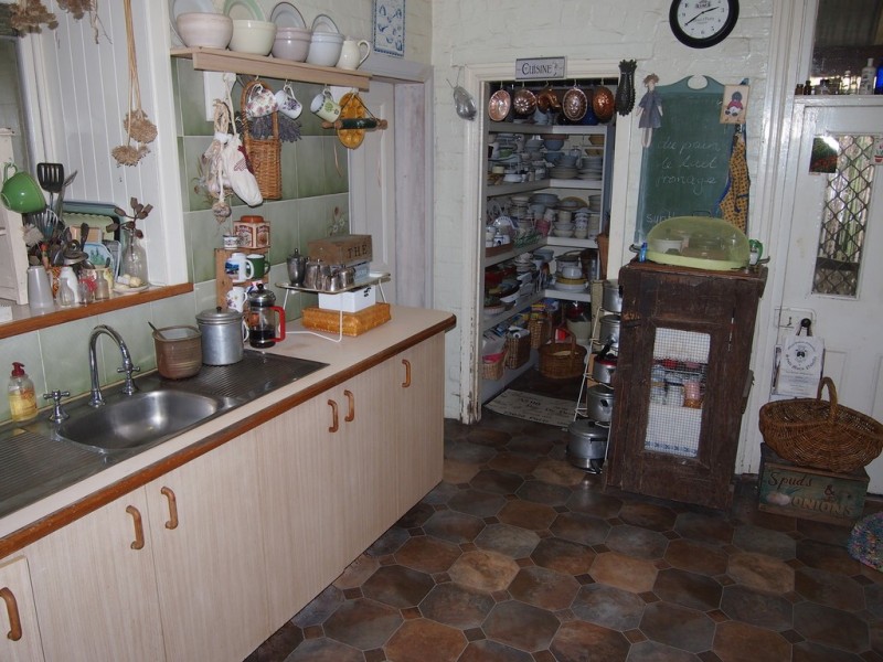 27 Currajong Street, Parkes NSW 2870