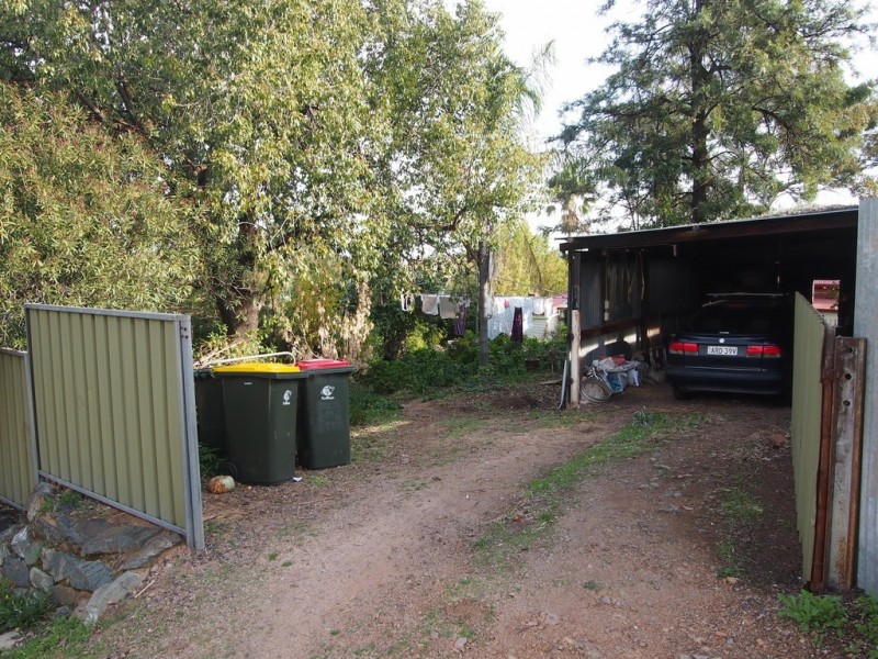 27 Currajong Street, Parkes NSW 2870