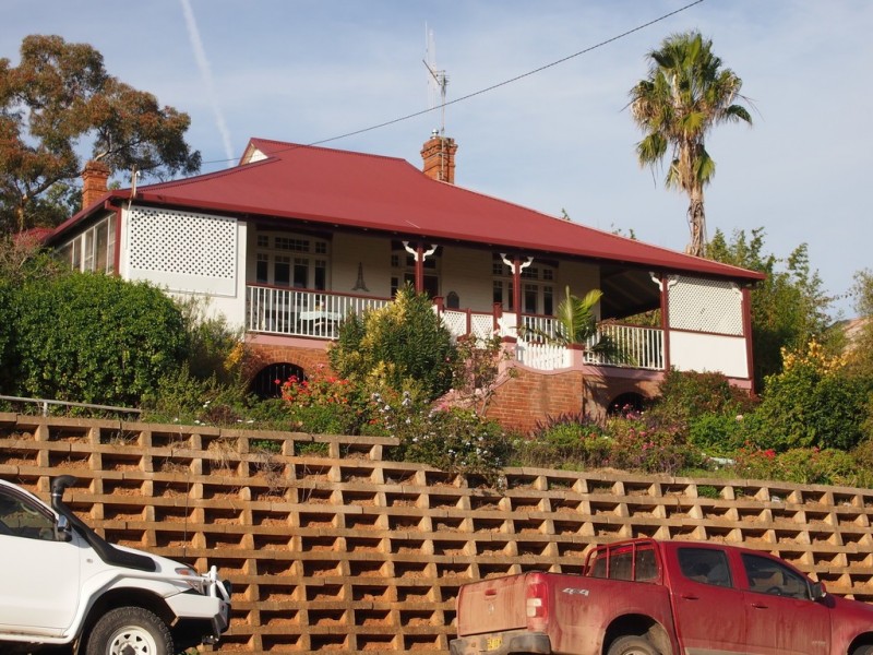 27 Currajong Street, Parkes NSW 2870