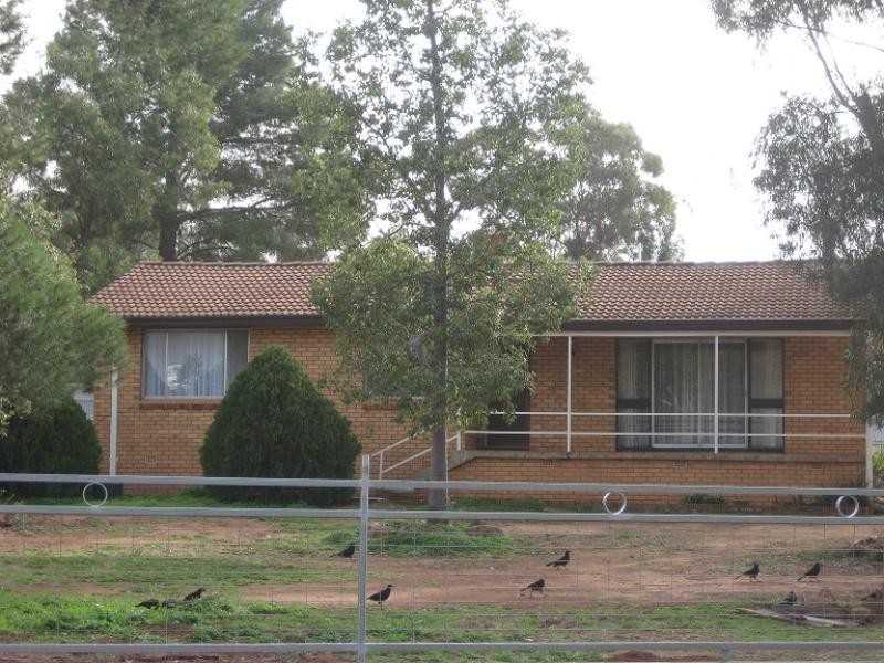 3 Stenhouse Street, Condobolin NSW 2877