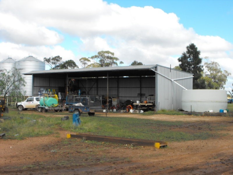 80 Blackstock Hill Road, Peak Hill NSW 2869