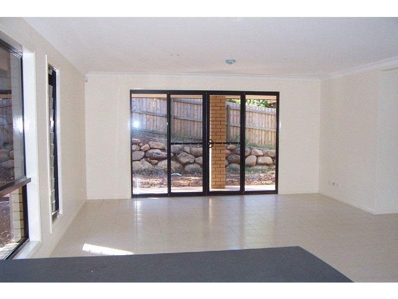 25 Adam Street, Cleveland QLD 4163