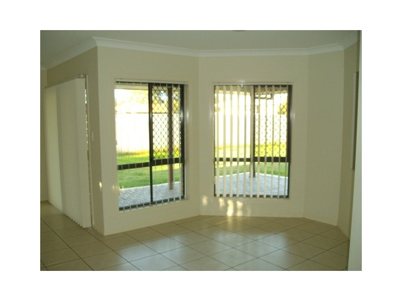 11 St Clair Court, Redland Bay QLD 4165