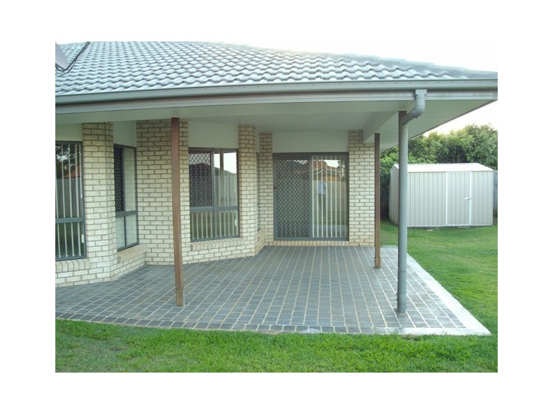 11 St Clair Court, Redland Bay QLD 4165