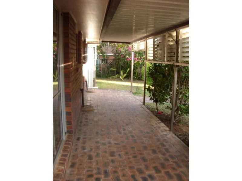 27 Dawn Crescent, Thornlands QLD 4164