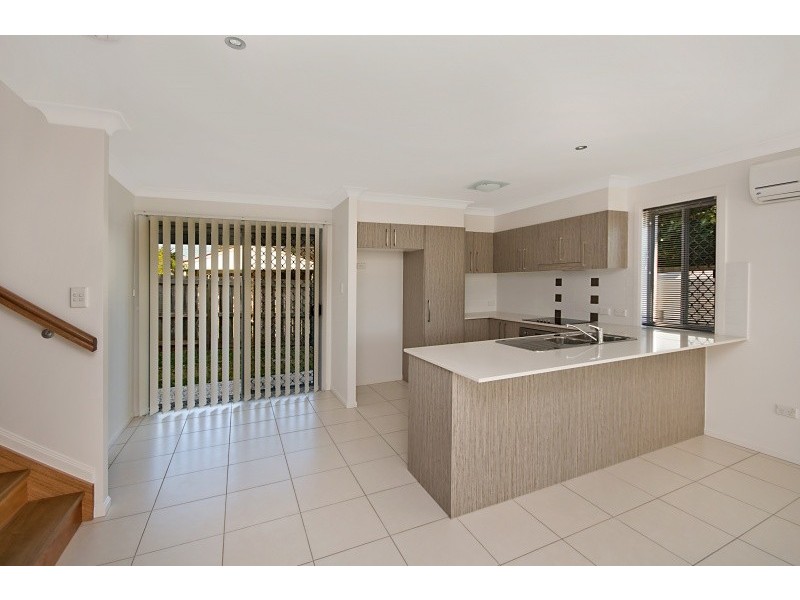 2/45-47 Longland Street, Cleveland QLD 4163