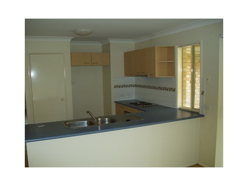 8 Burkett Crescent, Victoria Point QLD 4165