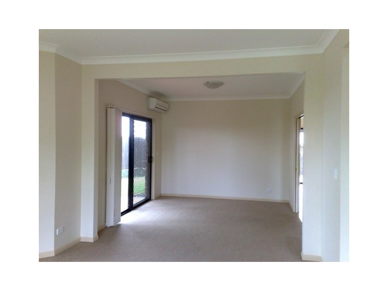 31 Attenborough Circuit, Redland Bay QLD 4165