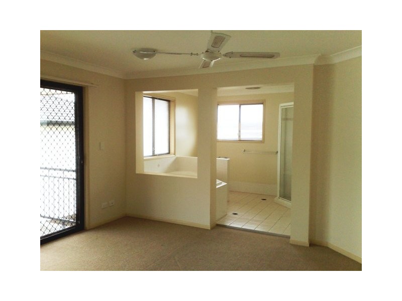 31 Attenborough Circuit, Redland Bay QLD 4165